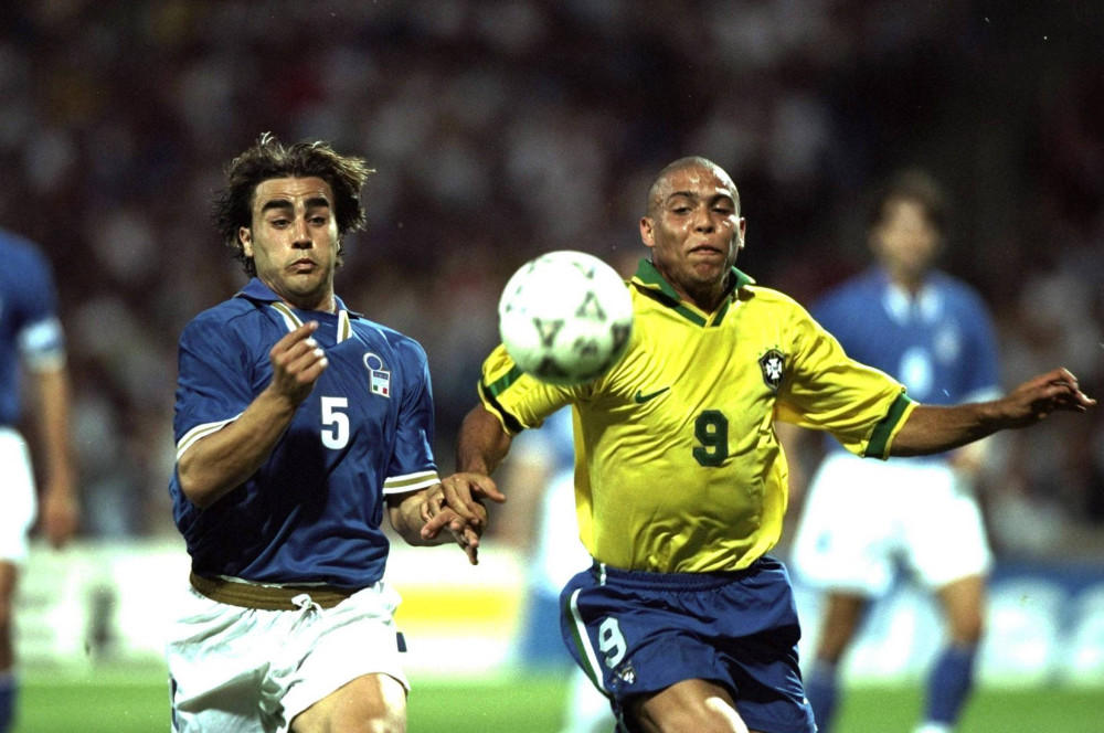 在现代足球 在现代足球